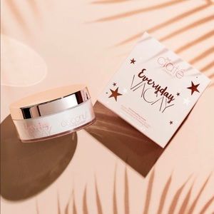 💕NEW💕 Coconut setting powder